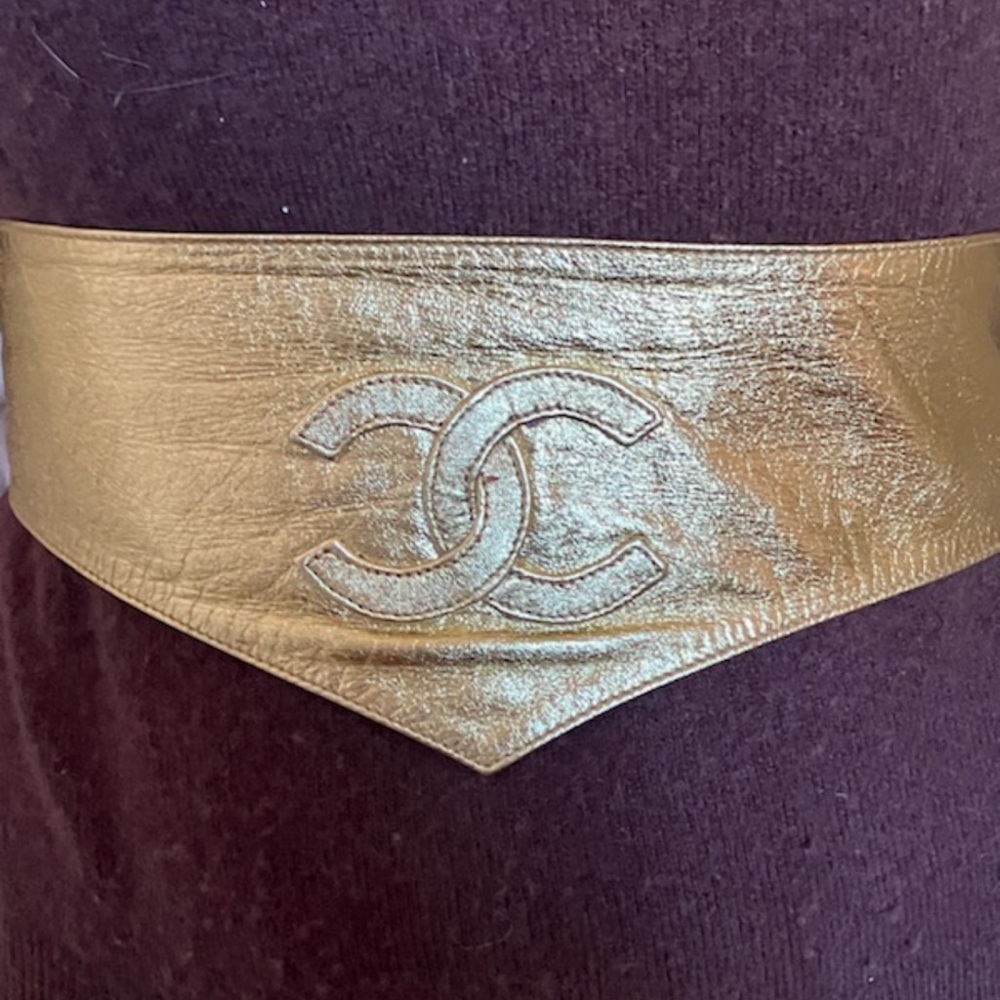 Chanel Vintage Gold Leather Belt